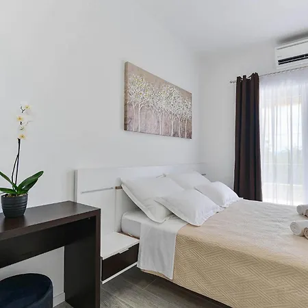 Дом отдыха Banovi Задар