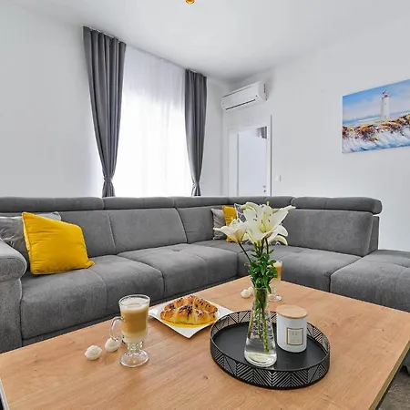 Banovi Holiday home *